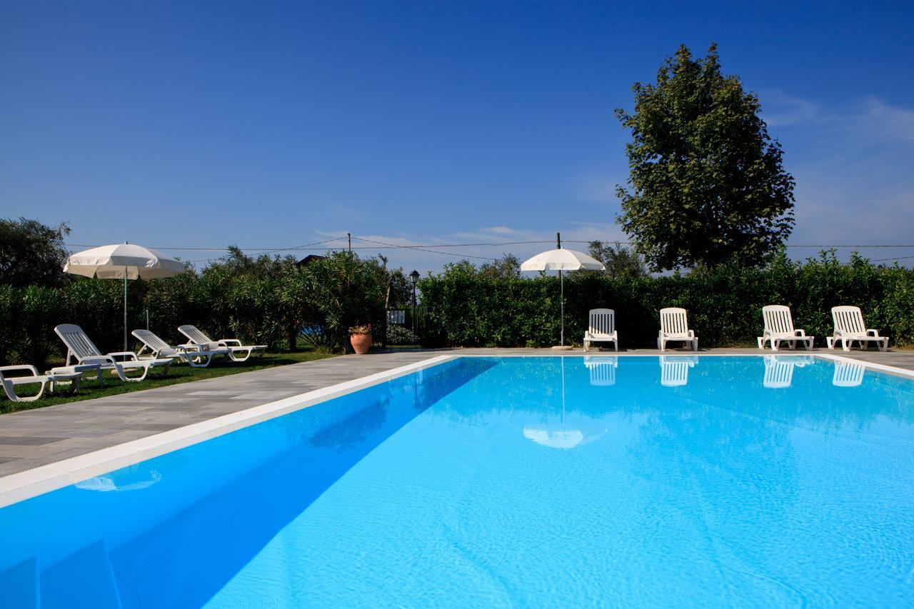 Agriturismo Tre Colline Бардолино Экстерьер фото