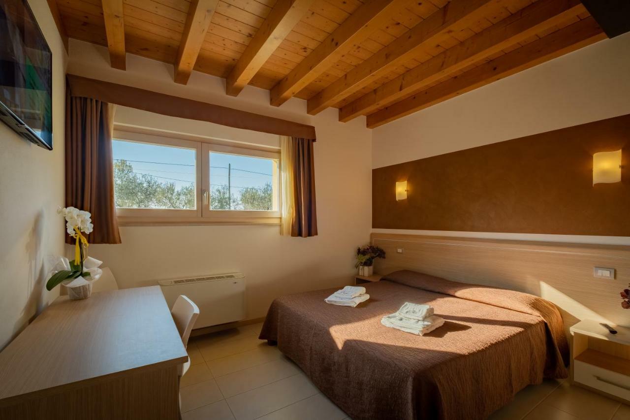 Agriturismo Tre Colline Бардолино Экстерьер фото